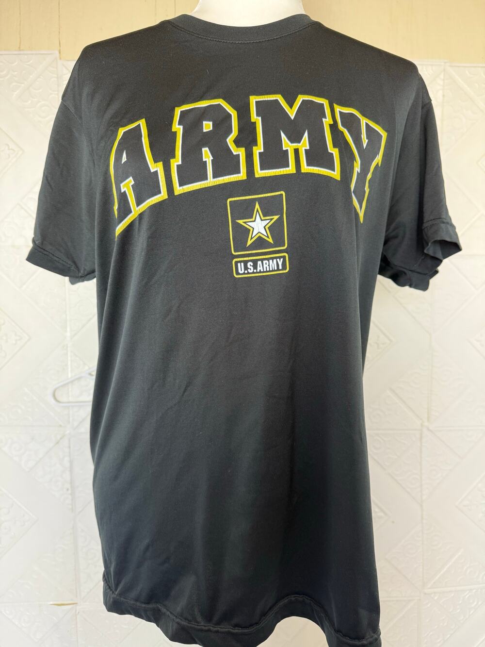 SKU3054 US Army Military AE Sports Men's Black Performance Pro T-Shirt Size Med
